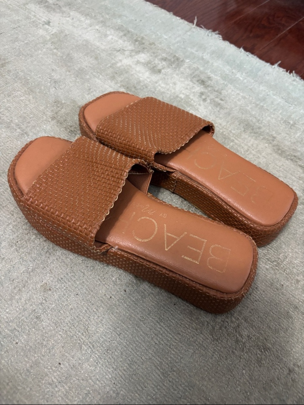 BEACON Woven Platform Slide in Tan